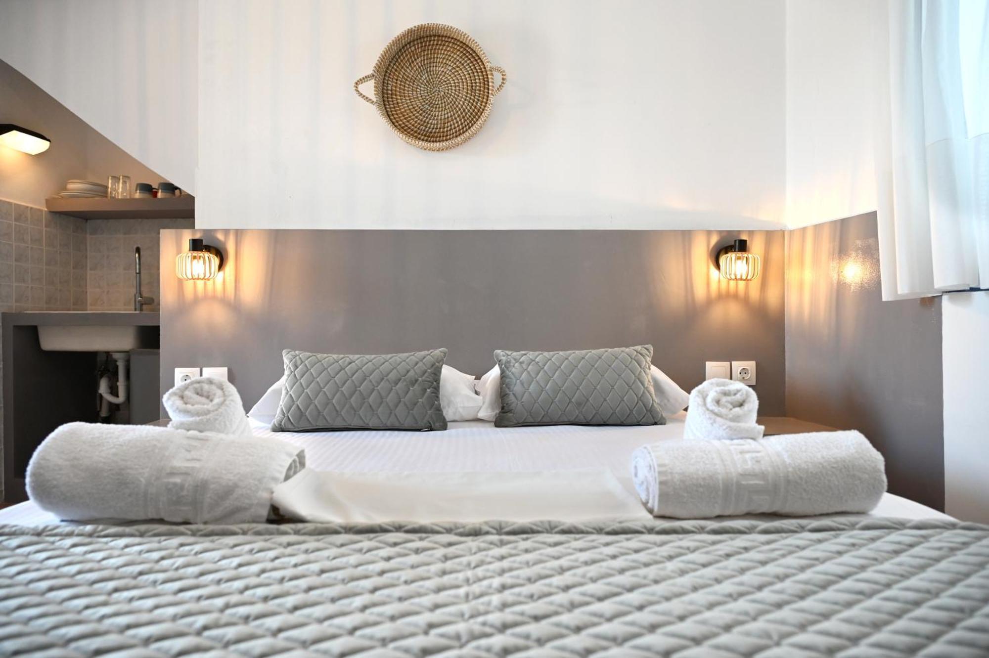 Oneiro Rooms Kythnos Kanala ภายนอก รูปภาพ